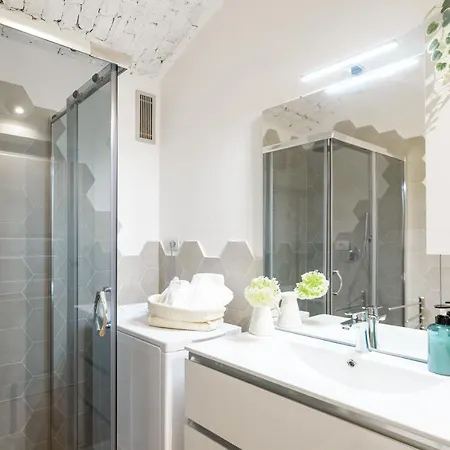 Centro Storico Duomo A 5 Minuti Wifi Netflix Lejlighed *