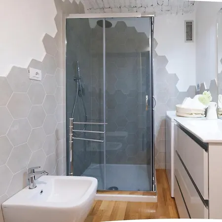 Centro Storico Duomo A 5 Minuti Wifi Netflix Apartamento