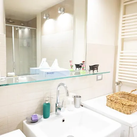 Intrho Navigli-centro - Modern & Cozy Апартаменты Милан