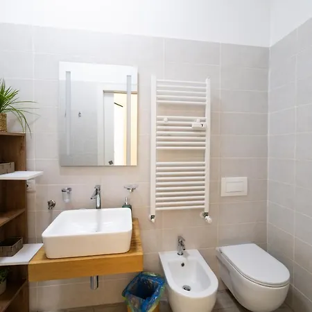 Design - Stazione Centrale, Apartman Milánó