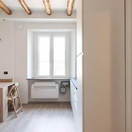 Apartment Youhosty - Imbonati 15 Milan