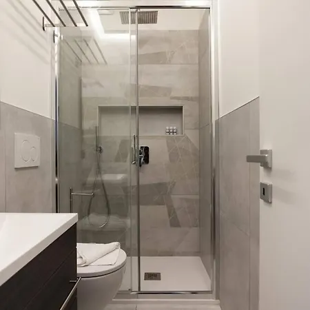Youhosty - Imbonati 15 *