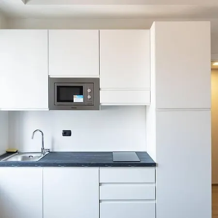 Apartment Youhosty - Imbonati 15 Milan