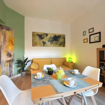 Bilocale, Vicino Al Centro Apartamento *