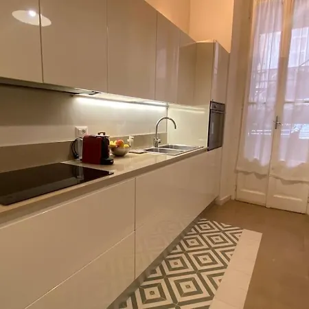 Acquabella 6 * Milan