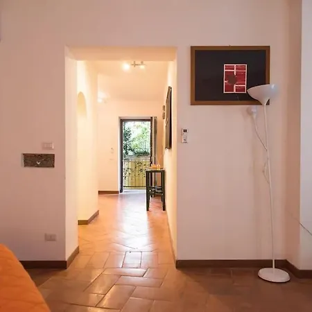 Apartamento Hidden Retreat - Duomo Milão
