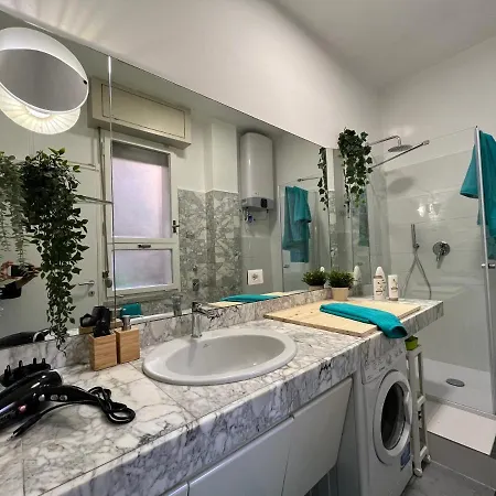 Giusti Flat Near Sforzesco Castle Milan *