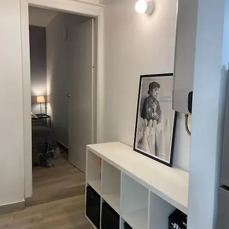 Moscova Moderno E Bilocale Con Soppalco * Milan