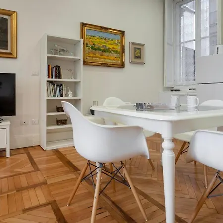 Italianway - Ricasoli 2 B Otel