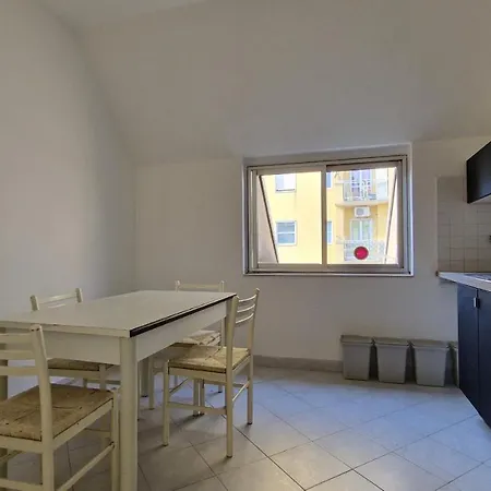 Milanrentals - Lilium Apartman
