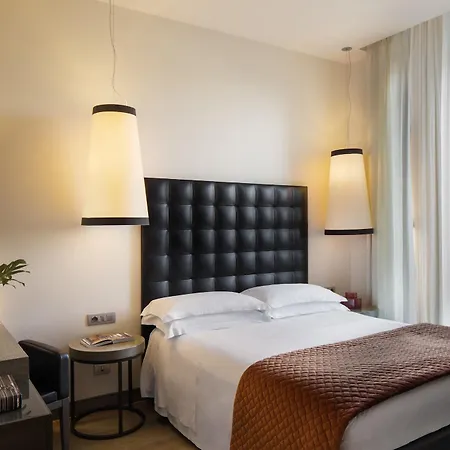 Starhotels Echo 4* Milán