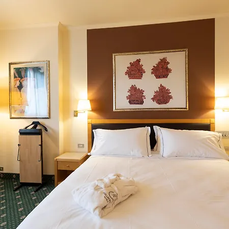 Life Poliziano, By R Collection 4*