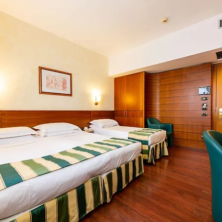 Hotel Mirage Sure Collection By Western 4*
