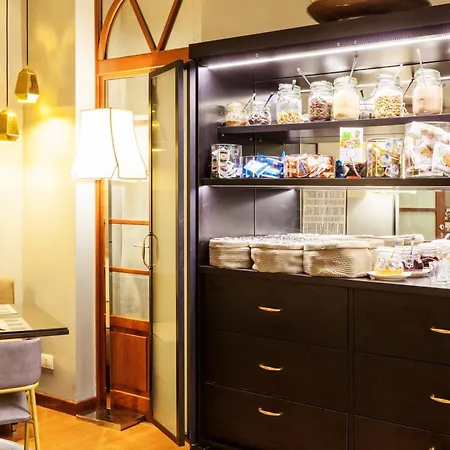 Garibaldi Station By Ihg Hotel 4*