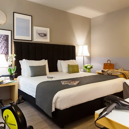 Garibaldi Station By Ihg