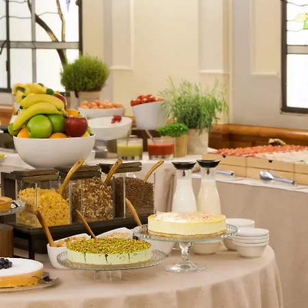 Отель Starhotels Business Palace