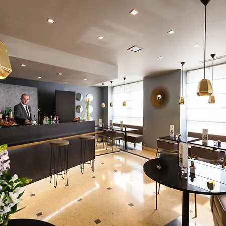 Garibaldi Station By Ihg Отель