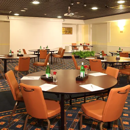 Отель Starhotels Business Palace 4*