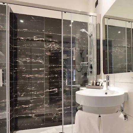 Western Madison Milão