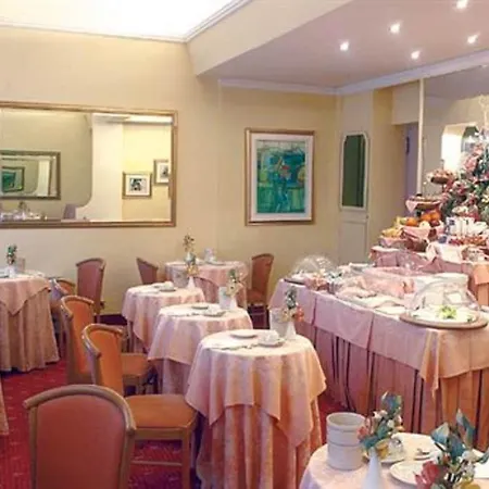Otel Lloyd Milano