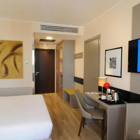 Ih Lorenteggio Ξενοδοχείο 4*