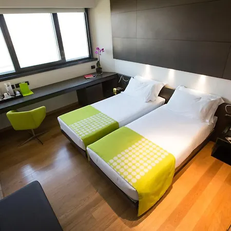 Western The Hub Milan