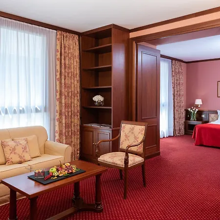 Hotel Leonardo Center 4*