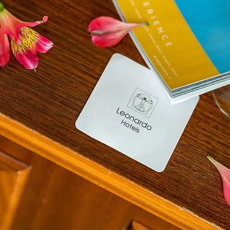 Leonardo Center 4*