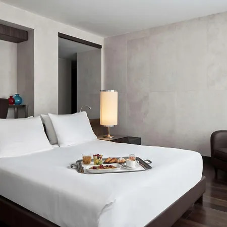 Hyatt Centric Hotel 4*