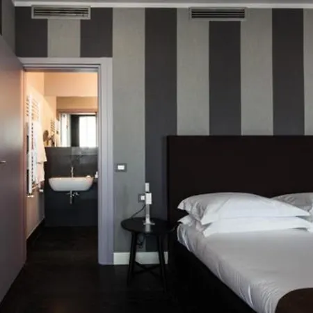 Fifty House Cellini Milano