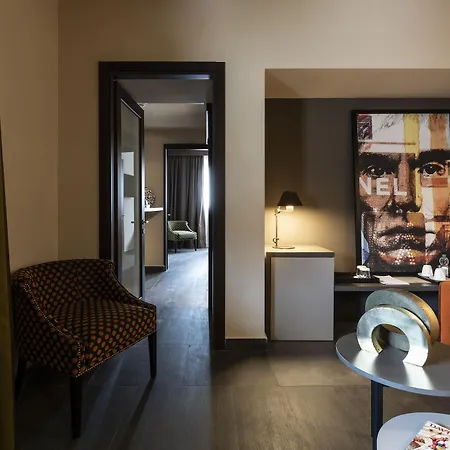 Hotel Fifty House