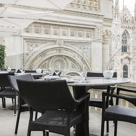 The Glamore Duomo Milan