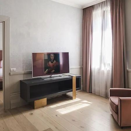 Palazzo Cornalia Otel