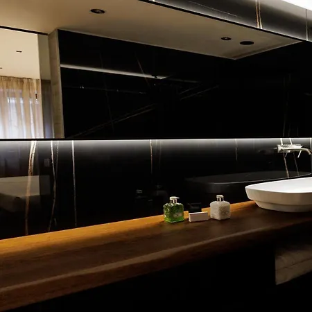 Hotel The Corner Duomo 4*