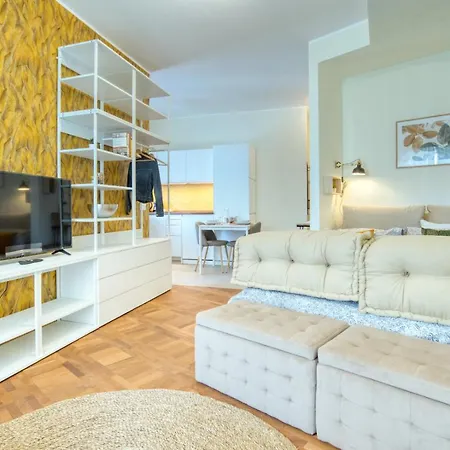 Caseospitali - Casa Mary Lou, Romantico Monolocale Ristrutturato Panoramico Appartamento Milano