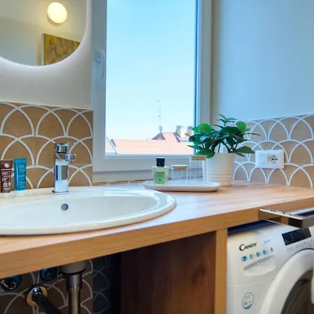 Caseospitali - Casa Mary Lou, Romantico Monolocale Ristrutturato Panoramico Apartment *