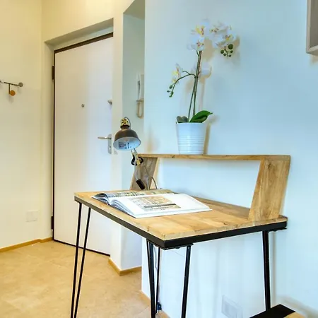 Caseospitali - Casa Mary Lou, Romantico Monolocale Ristrutturato Panoramico * Milan