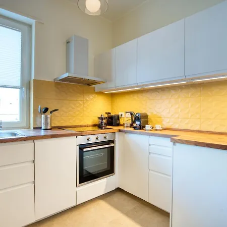 Apartamento Guesthost - Casa Mary Lou *