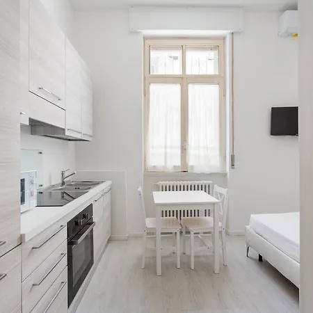 Guesthost - Niguarda Private 15sqm Apartament Mediolan