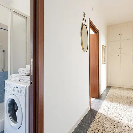 Guesthost - Ca' Granda M5 Bright * Milano