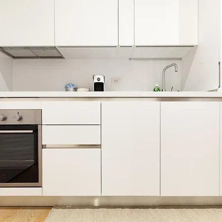 Fashion And Modern Fashion Area Milánó