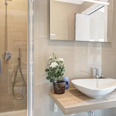 Apartment Milanrentals - Windsor Milan