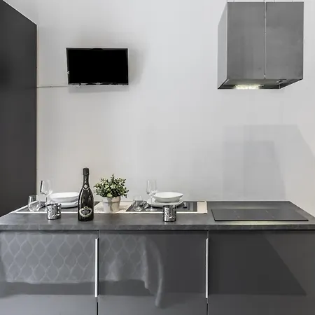 Milanrentals - Tarra Apartman *