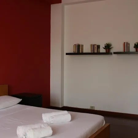 Casa Kandinsky - 10 Minuti Da Aeroporto Di Linate Milánó