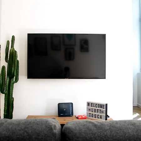 Apartment Just Urban Stays - Modern Loft In City Center V Giornate Milan