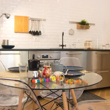 Just Urban Stays - Modern Loft In City Center V Giornate Apartment *