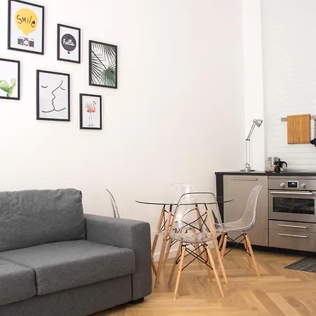 Just Urban Stays - Modern Loft In City Center V Giornate *