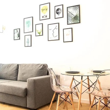 Just Urban Stays - Modern Loft In City Center V Giornate Apartment *