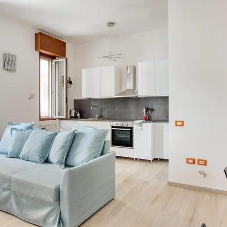 Joivy Charming 1-bed Flat In Navigli Milano