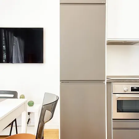Just Urban - New 1-br With Balcony - Life & Sempione